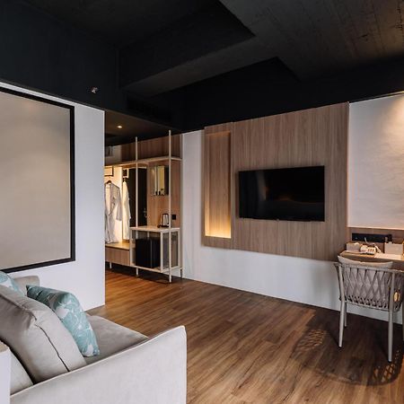 Impiana By Roxy Hotel Кучинг Экстерьер фото