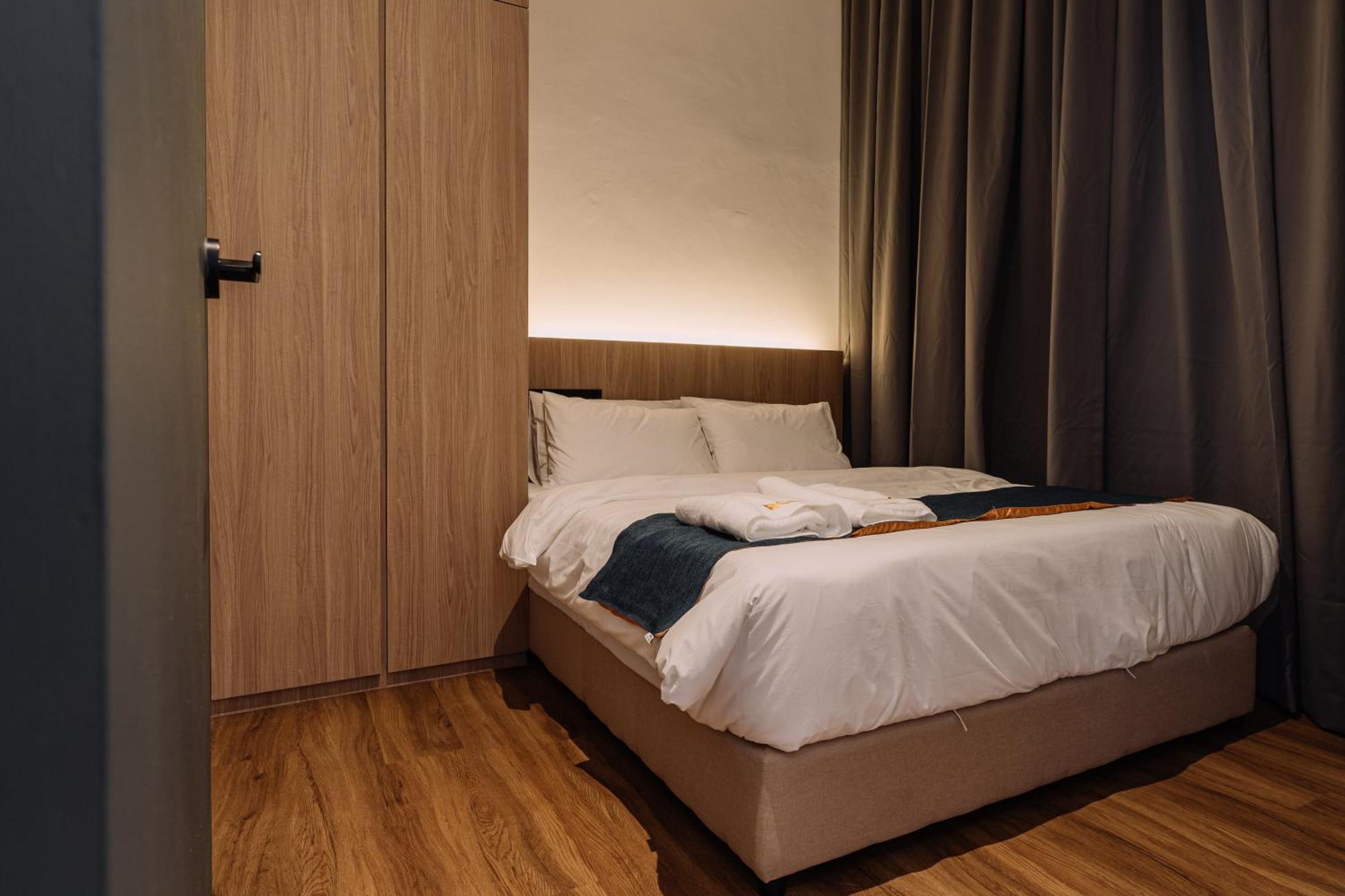 Impiana By Roxy Hotel Кучинг Экстерьер фото